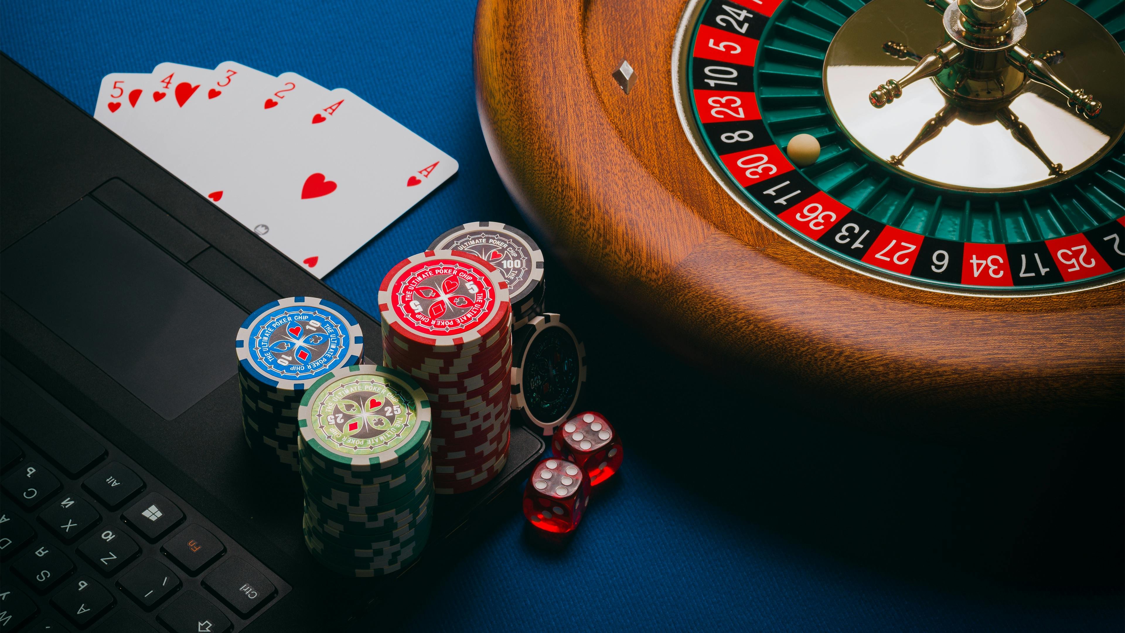 link royaltoto mobile app interface showing casino lobby and sportsbook menu